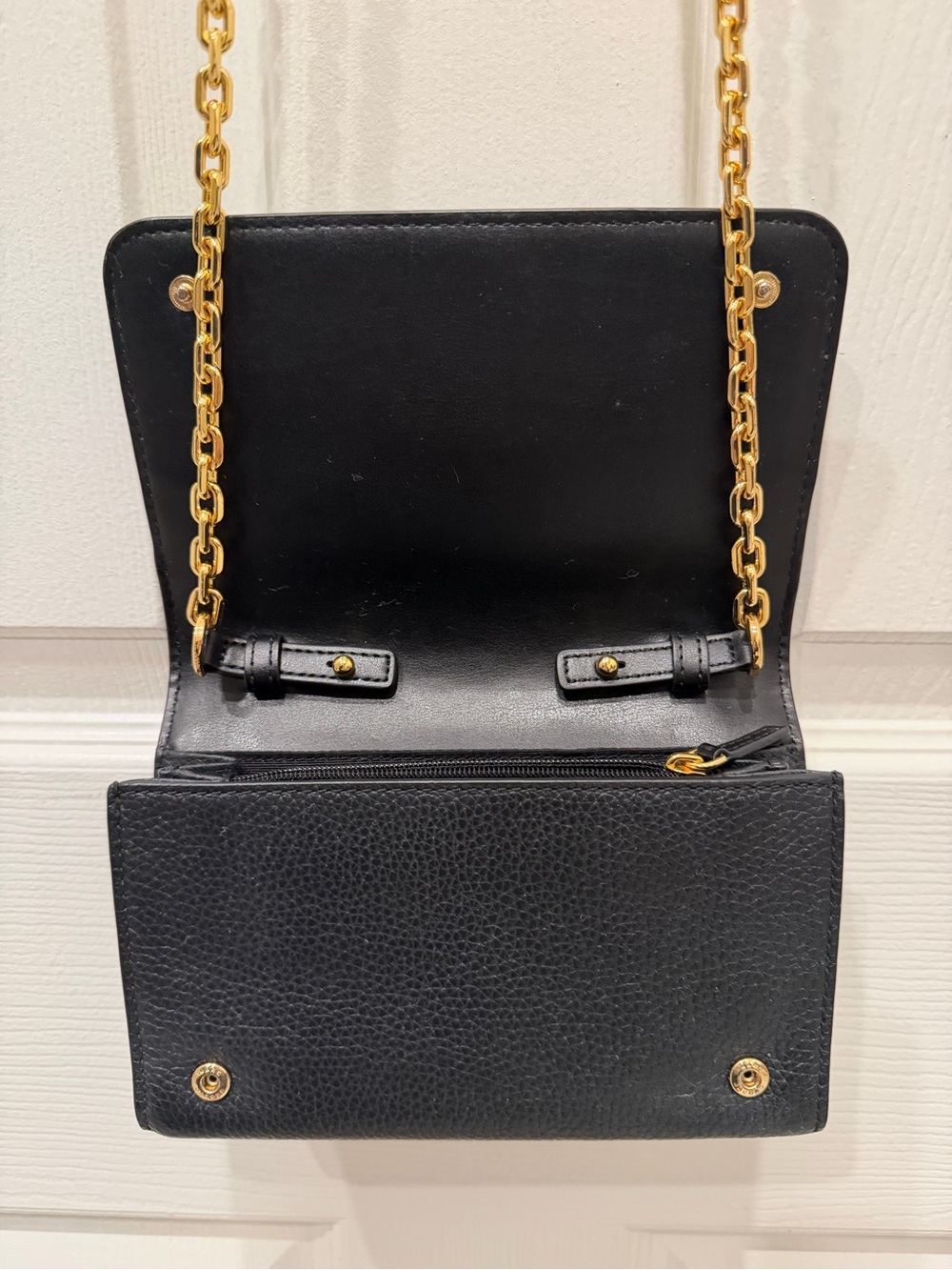 Marc Jacobs Empire City Leather Wallet On Chain Black Gold Crossbody Bag WOC - Picture 3 of 7